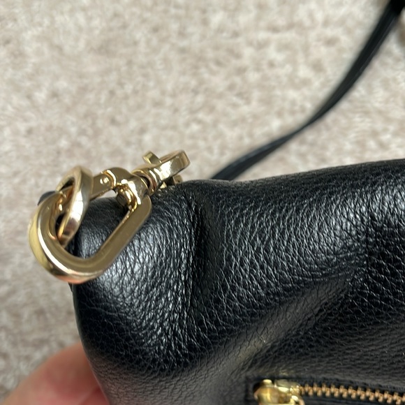 Tory Burch flap crossbody - Picture 6 of 8